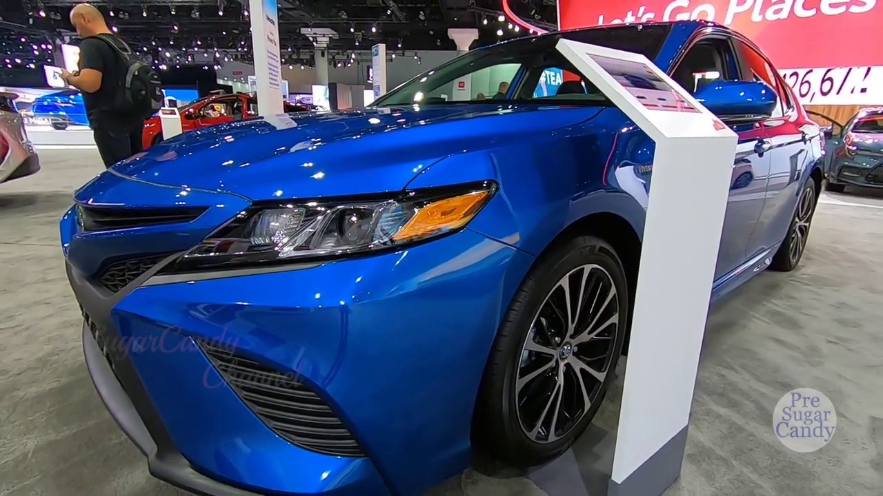 2020 Toyota Camry Hybrid SE - Exterior and Interior Walkaround - 2020