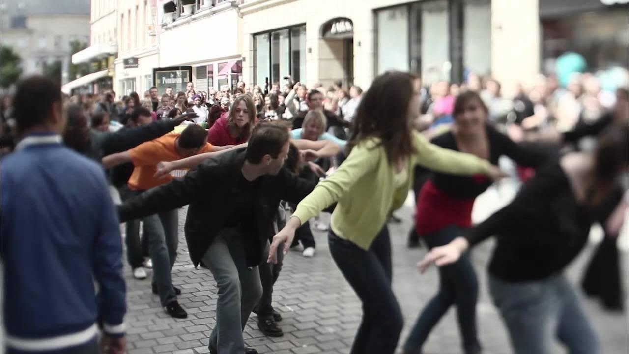 Flashmob Caen 18 juin 2011 I gotta feeling - Black Eyed Peas Flashmob Caen 18 juin 2011 I gotta feeling - Black Eyed Peas