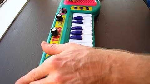 Circuit Bent Kid Tunes Electronic Keyboard.