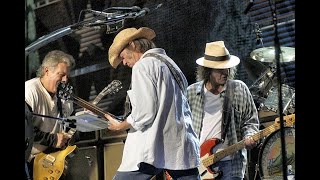 Neil Young &amp; Crazy Horse // Travel On // Clementine // 2012