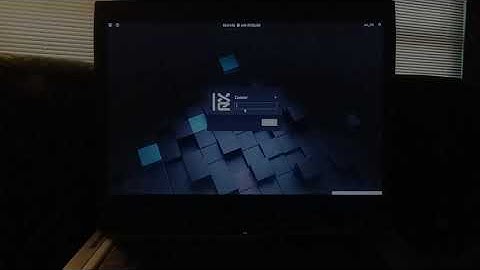 Dell Latitude D800 booting LXLE Linux 18.04.3