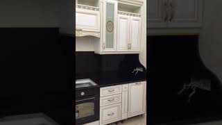 КУХНЯ В МОСКВЕ ФАСАДЫ МАССИВ С ЗОЛОТОЙ ПАТИНОЙ КУХНЯ В МОСКВЕ ФАСАДЫ МАССИВ С ЗОЛОТОЙ ПАТИНОЙ