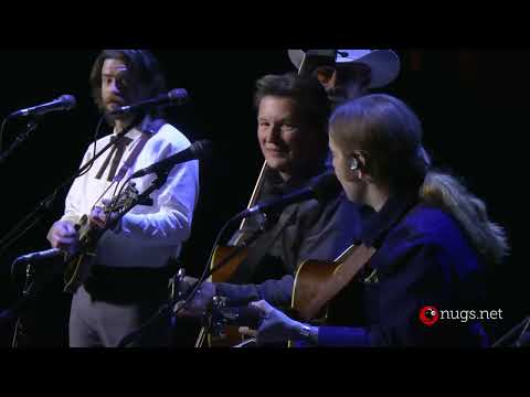 Video John Deere Tractor (Acoustic Live)