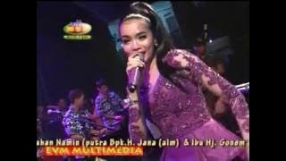 Rumput Tetangga - Yusnia Zebro