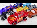 Cars Toys Lightning Mcqueen &amp; Friends Riding Through Snow