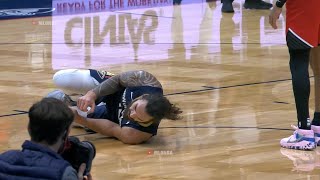 Steven Adams takes a nasty looking fall and immediately limps to the locker room