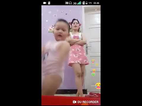 bigo live hot, mama muda goyang bareng anak nya, subscribe and like