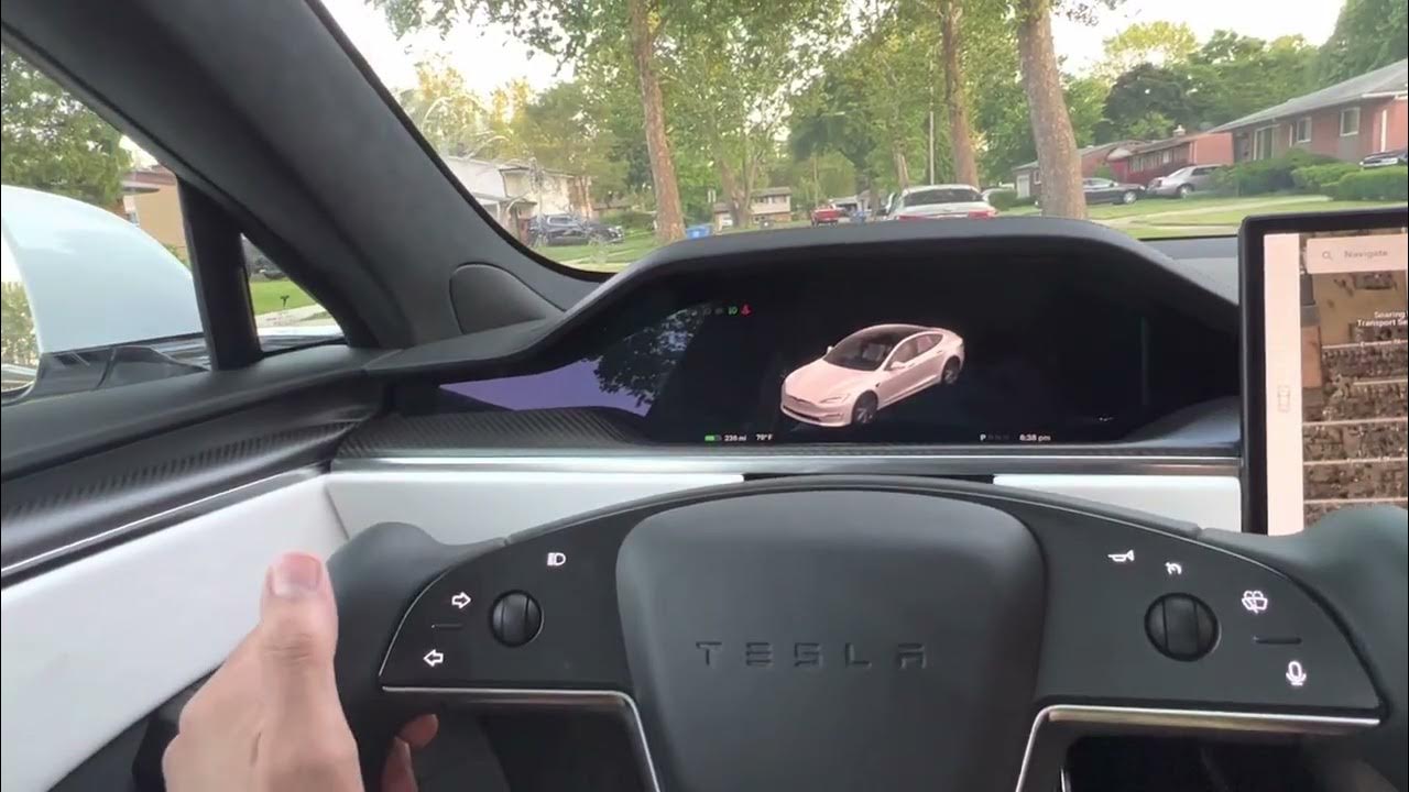 Turn Signal buttons on New Teslas. The tesla plaid and the tesla X