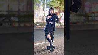 18 all black Tokyo street styles in Harajuku w/ RickOwens Kiss Boots, KeiNinomiya CommeDesGarcons