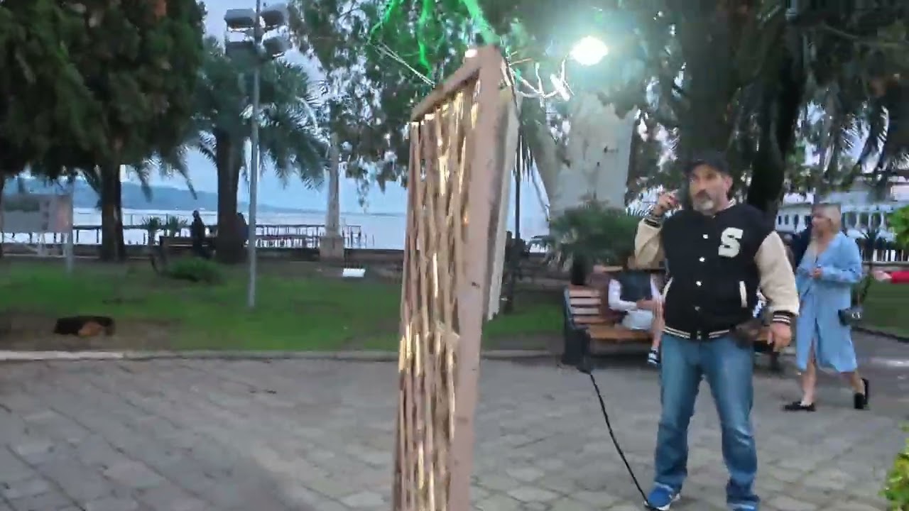 Сухум, вечерний и ночной 