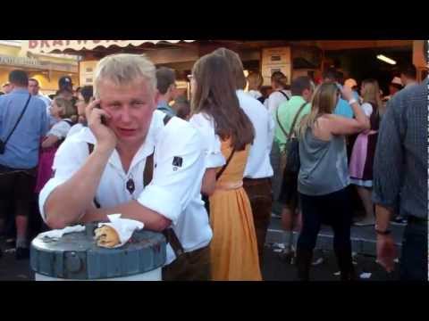 Video: Ce Să Purtați La Oktoberfest: Arătați-vă Cel Mai Bine în Timp Ce Beți Bere