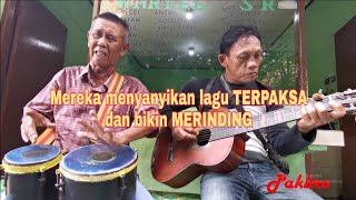 Rhoma Irama Terpaksa Bikin Merinding dinyanyikan Dua Kakek Pengamen Hebat