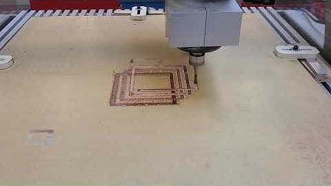 Router with Smoopi, smoothieboard and wireless pendant.