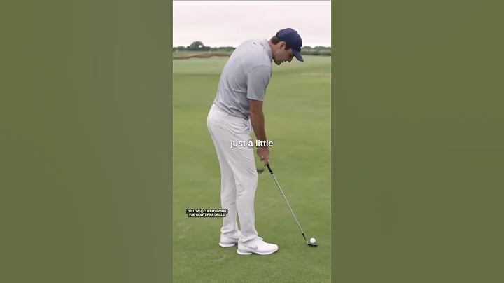 How To Hit a Low Skipper Chip Shot - Scottie Scheffler #golf #golfdrills #golfswing #golftips