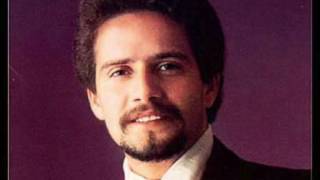 Watch Frankie Ruiz Ella Tiene Que Saber video