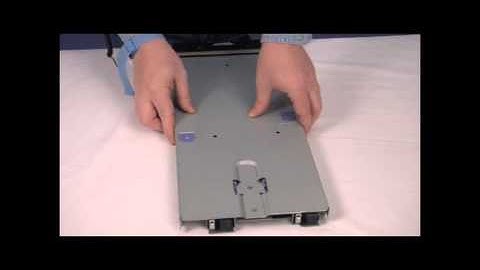 Flex System v 7000 Replacing the Node Canister Lid