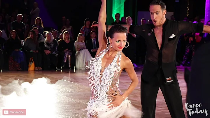 Massimo Arcolin & Laura | Professional Latin | Cha...