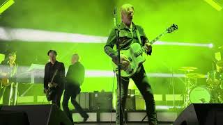 Queens of the Stone Age - Sick, Sick, Sick (Live) 4K