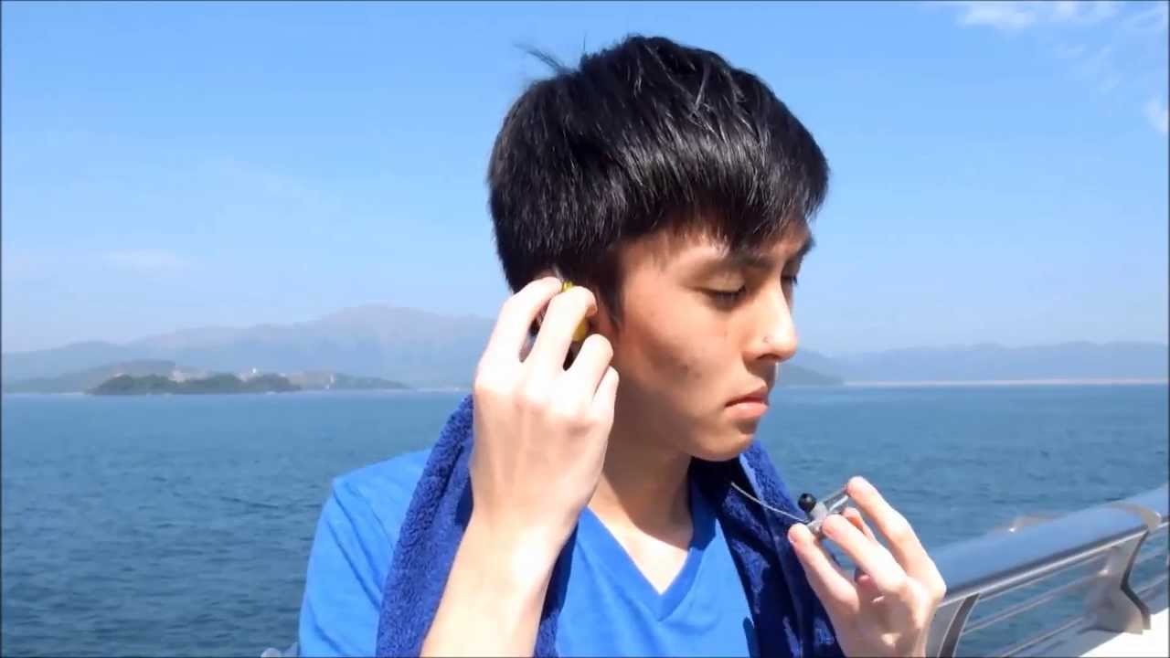 iD 678 iLOBO．BEAT (waterproof bluetooth headset with mic) - YouTube