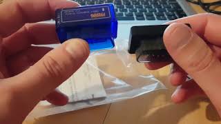 Zwei preiswerte Bluetooth OBD2-Stecker im Test in einem VW Golf V