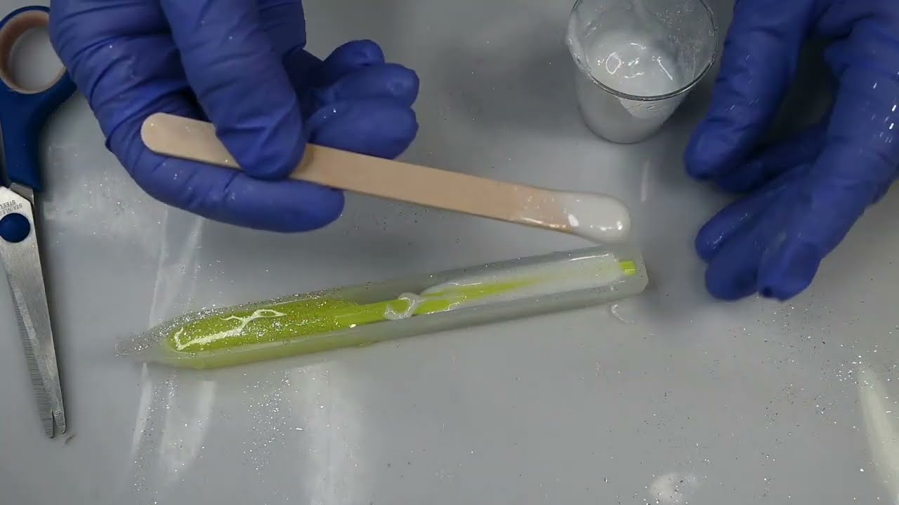 RESINA LAPICEROS RECARGABLES.