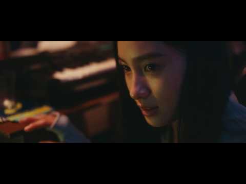 土屋太鳳 アシックス CM スチル画像。CMを再生できます。 土屋太鳳 アシックス CM スチル画像。CMを再生できます。