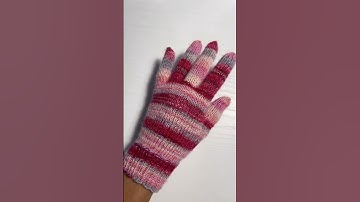 Knitting fingers for a glove 🧶 #knit #knitting #gloves #winter #yarn #handmade