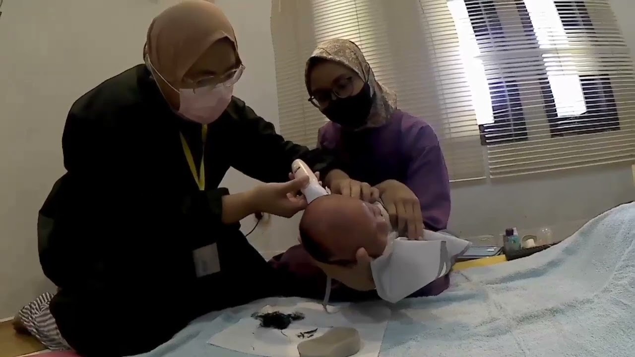 Cara Mencukur rambut bayi di Tammy Babby Spa Cirebon