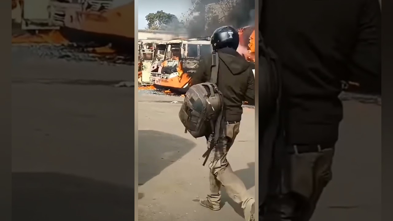 Massive Fire at Khadgarha Bus Stand in Ranchi, 6 Buses Reduced to Ash. 