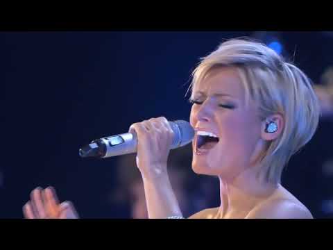 Helene Fischer Performs | You Raise Me Up