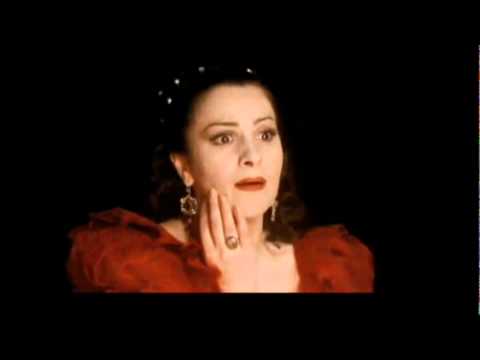 Puccini - Tosca - Vissi d´arte - Angela Gheorghiu as Tosca