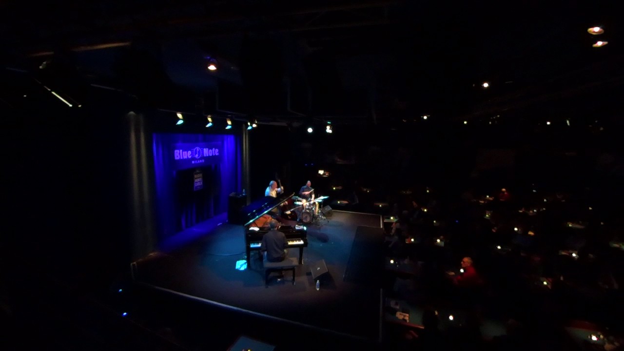 Simone Daclon Trio - Tune-up