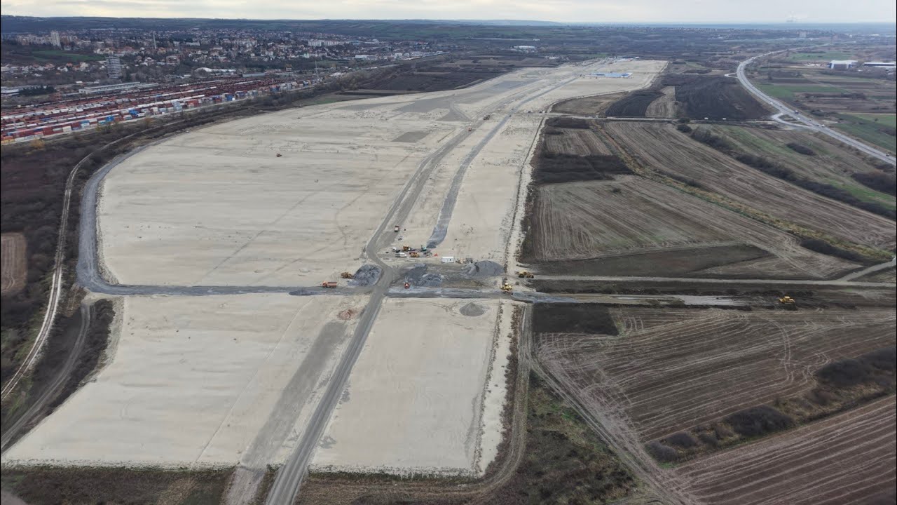 Plato depoa podzemne železnice u Makišu - dron snimak