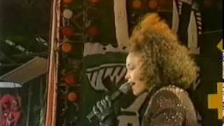 Whitney Houston - He, I Believe - Nelson Mandella Freedom Fest - 1988 - HQ - Part 6