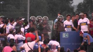 La verdad sobre incidentes entre Cruzados y Carabineros (En HD) 30/01/2013 - www.FueraFundacion.cl