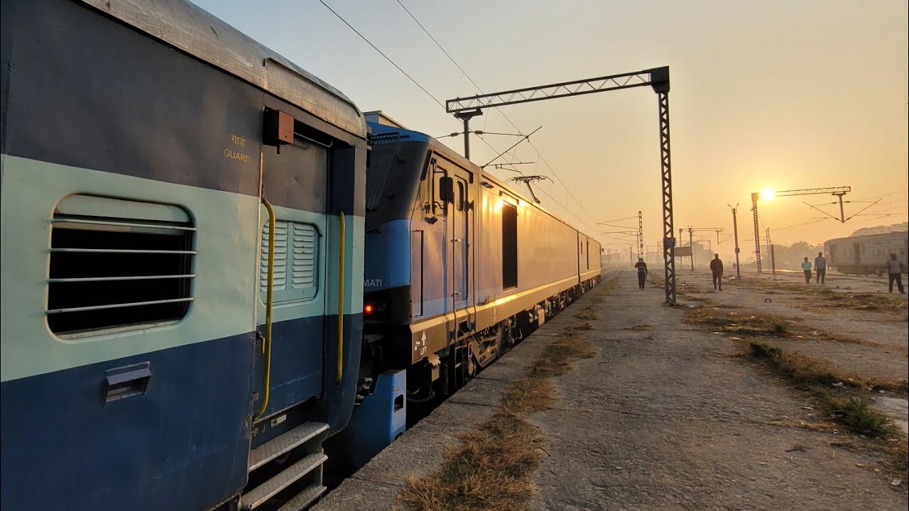 When WAG12 decides to haul Passenger train 🔥 || 53202 Buxar Patna Fast Passanger with SBI WAG12B ||