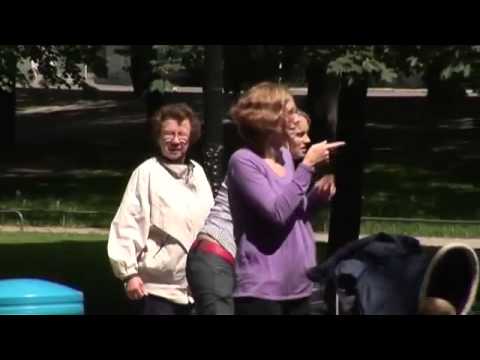 Contoh berpikir kreatif Tong Sampah ajaib - YouTube Contoh berpikir kreatif Tong Sampah ajaib - YouTube