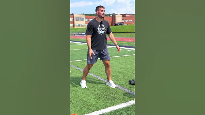 How to perfect your defensive end stance⭐️🏈