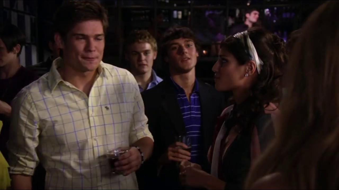 GG 2x04 Serena Bar Scene