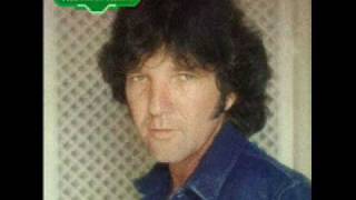 Mama Don't Let Your Cowboys Grow Up To be Babies-Tony Joe White, Waylon Jennings chords