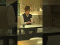 店をのぞいたらまた変なことをしてました…
