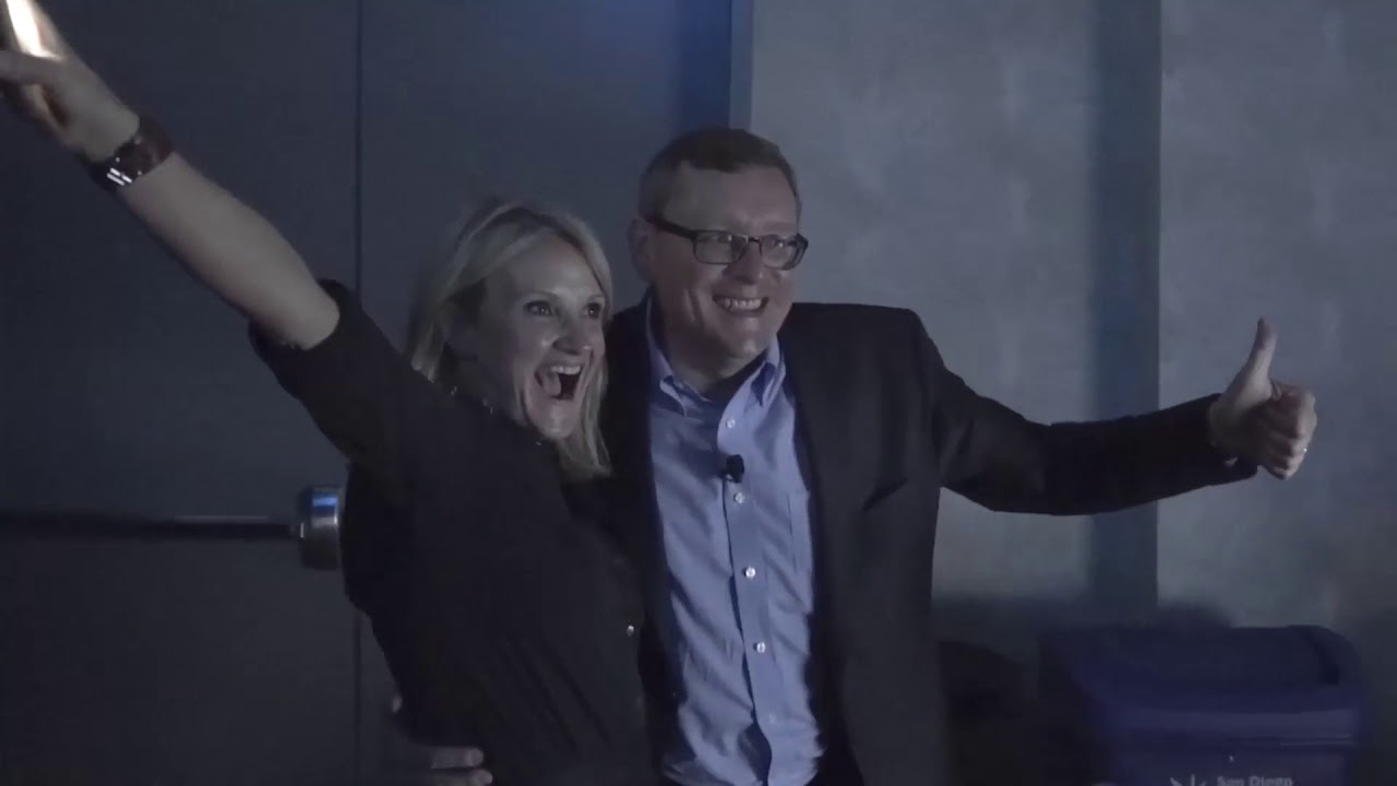 Mel Robbins Speaker Author Influencer YouTube Mel Robbins Speaker Author Influencer YouTube