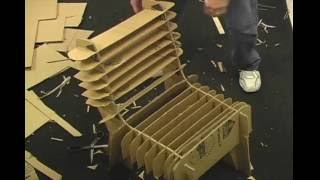 How To Make A Cardboard Chair! screenshot 3