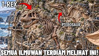 Download lagu The Discovery of Intact Dinosaur Fossils That Left All Scientists Speechless, Buried for Millions...