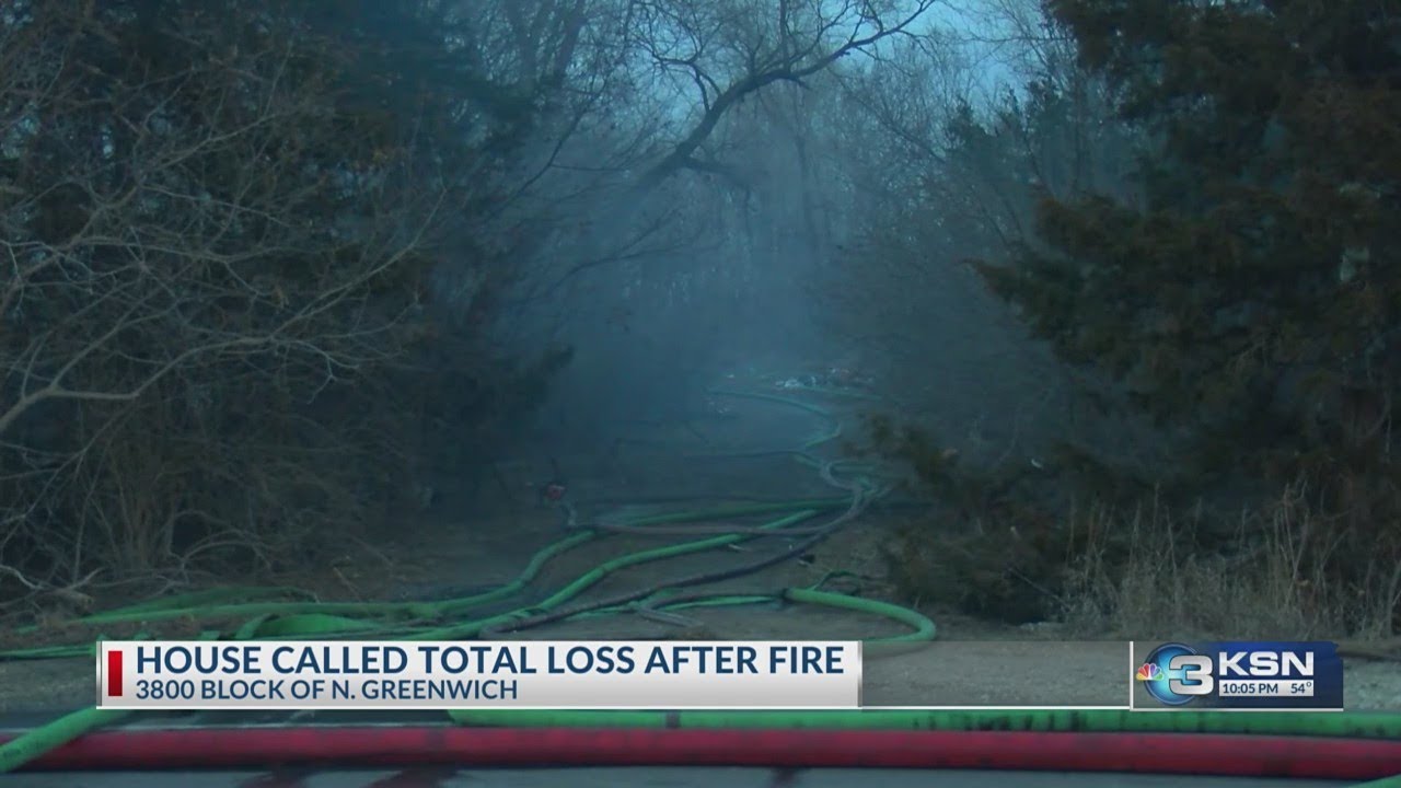 Abandoned house total loss after fire - YouTube