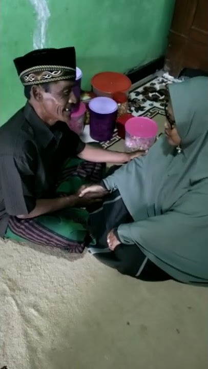 Momen Utie Sungkem sama enkung😍😍😍🤗...#lebaran 2022