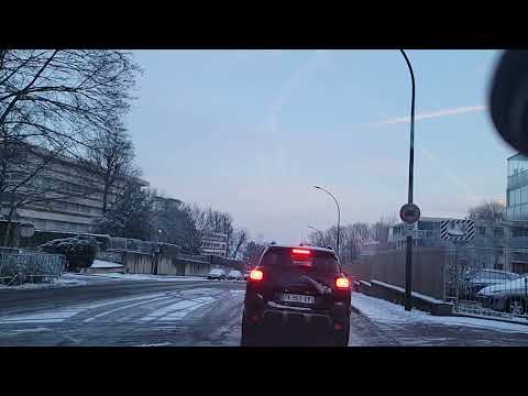 Les régions de Paris sont belles ce matin avec de la neige