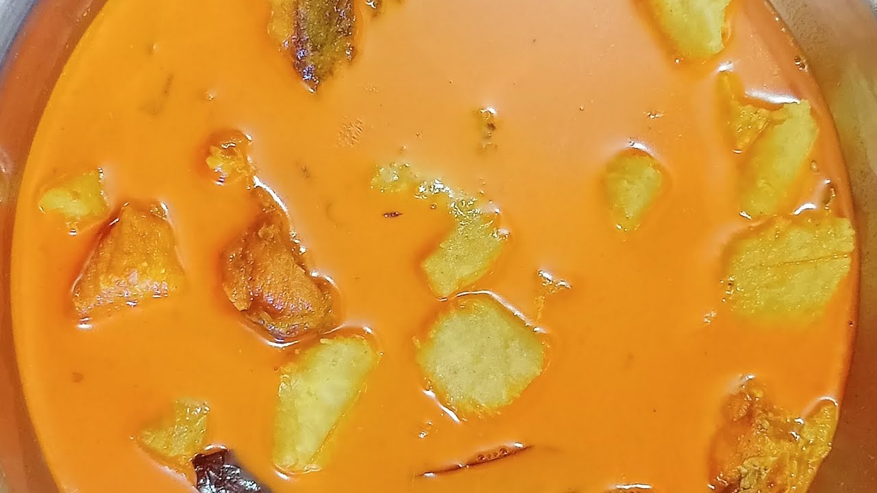 আজকের রান্না পাকা রুই মাছ দিয়ে মানকচুর তরকারি #cookingchannel #food #homecuisine #viralreels #cook