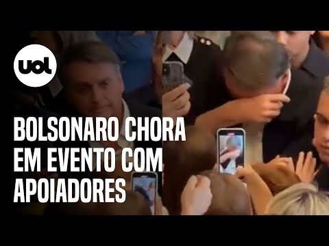 Bolsonaro chora ao lado de apoiadores em Goiás; veja vídeo