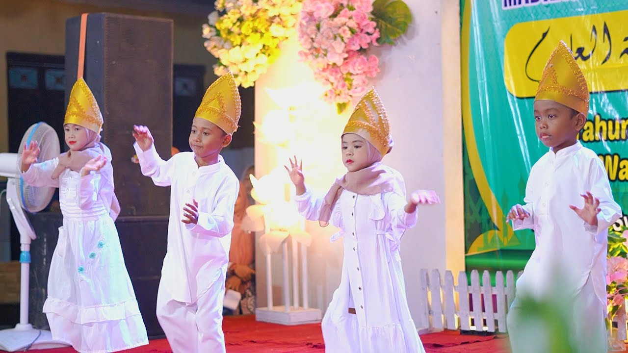 Gerak Lagu Alamate Anak Soleh II Haflah Muwadda'ah MaDin MAZRO'ATUL ULUM Ke 70 Th 1445 H